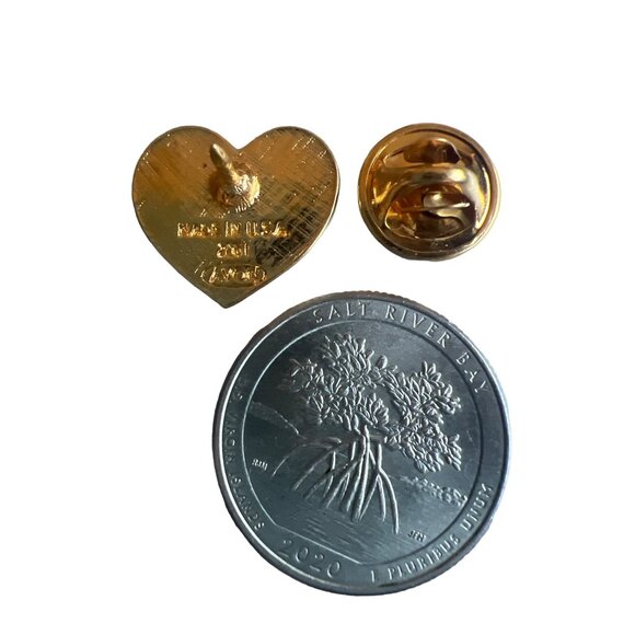 Avon Vintage American Flag Heart Pin Enamel Red White Blue - Picture 5 of 6
